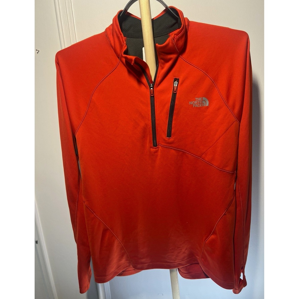 The North Face FlashDry 1/4 Zip Pullover Mens Medium Orange Red Long Sleeve